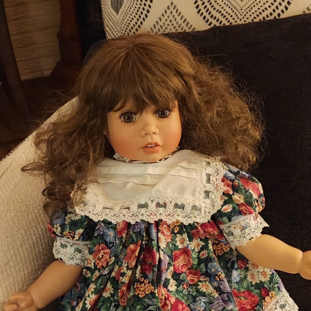 Lloyd Middletown vinyl doll